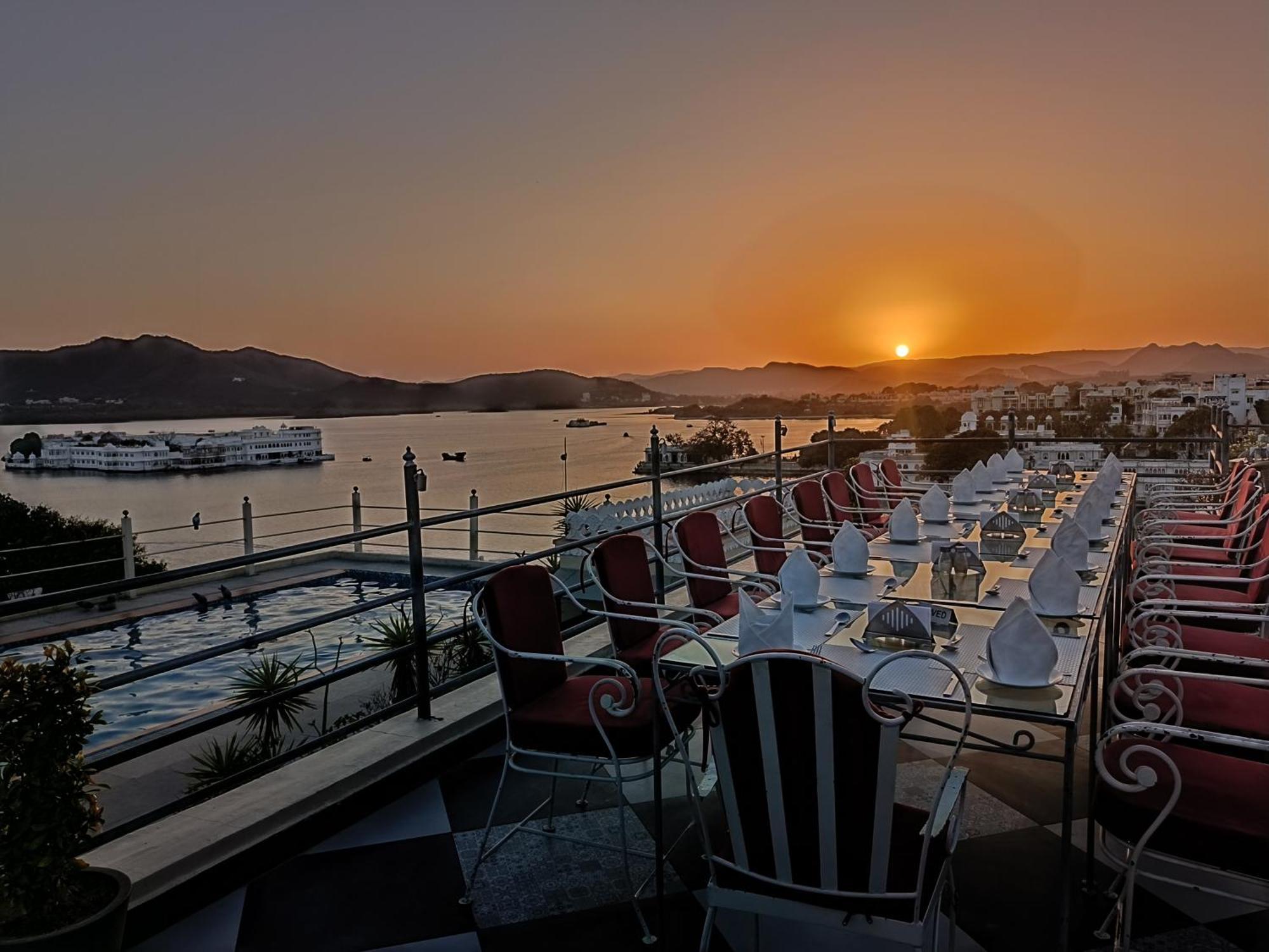 Hotel Udaigarh - Udaipur Exterior foto